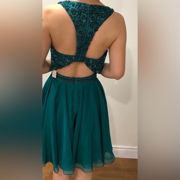 Sherri Hill Size 4 green handbead dress for any occasion. - Picture 9 of 9